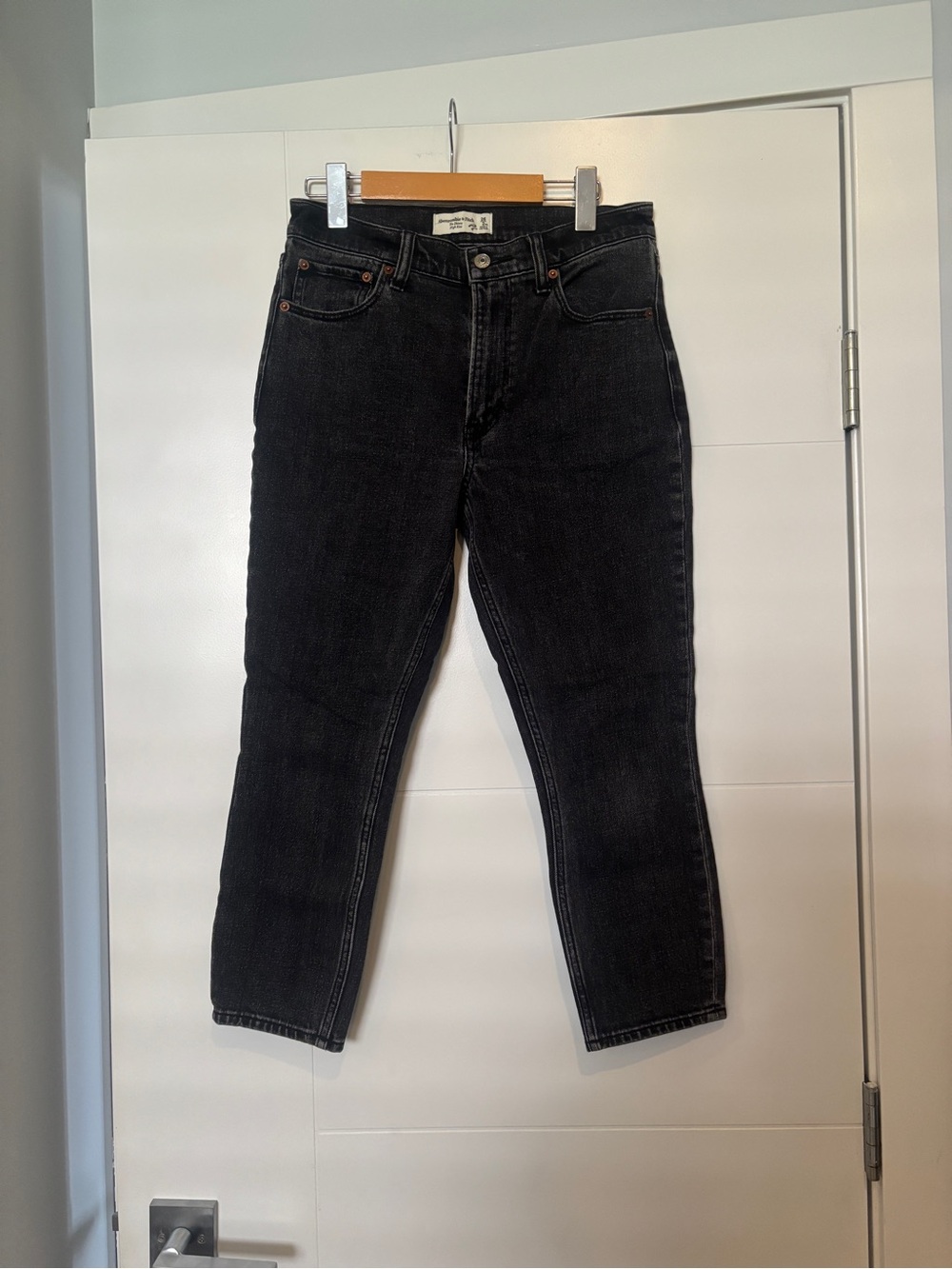 Abercrombie & Fitch High-Rise Black Skinny Jeans